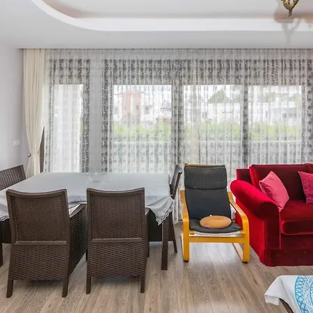 Gunes Icmeler Shared Pool Villa Marmaris