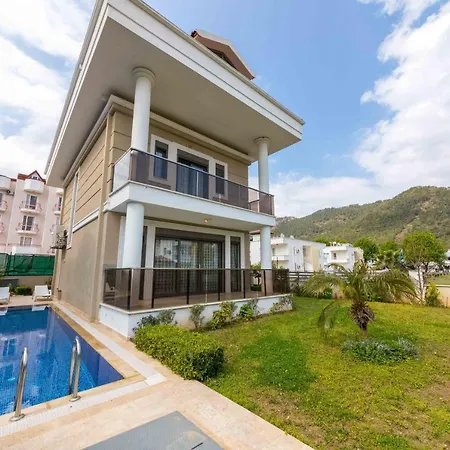 Villa Gunes Icmeler Shared Pool