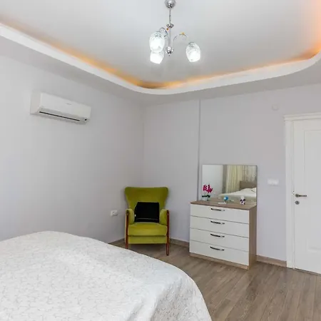 Gunes Icmeler Shared Pool Villa *