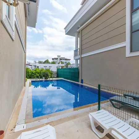 Villa Gunes Icmeler Shared Pool